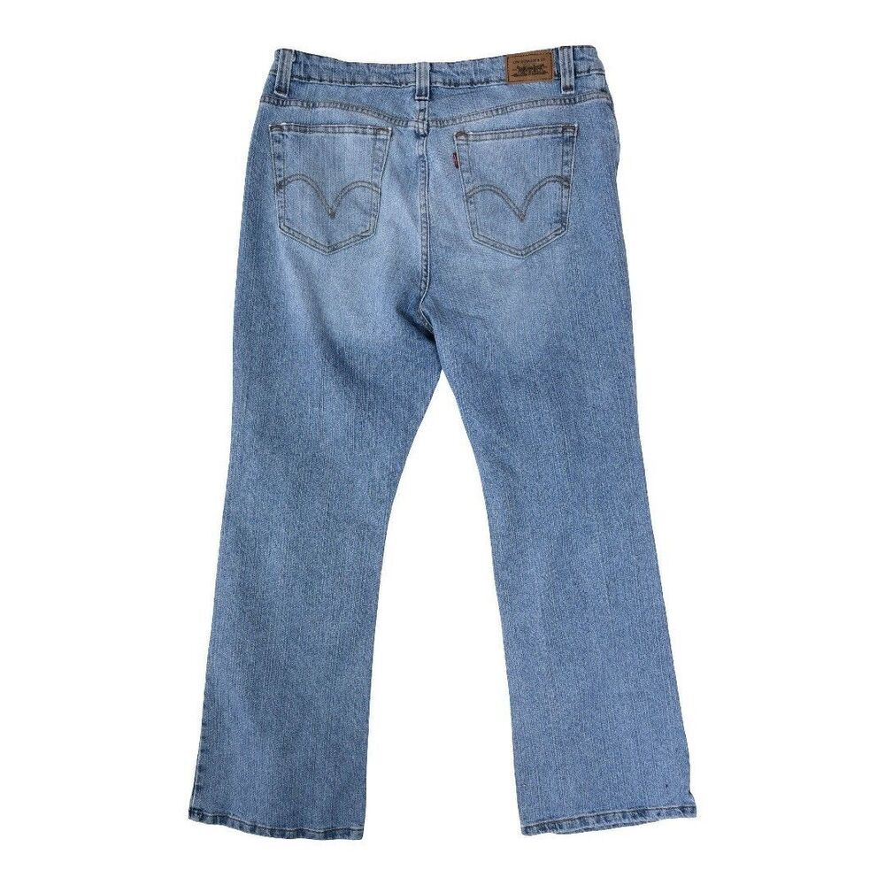 Levi’s 515 Bootcut Jeans Women’s 16M Mid Wash Blue Stretch Denim Classic Mid - Picture 2 of 11